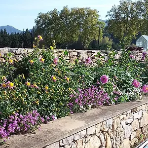 https://clos-st-jean-batiste.fr-provencehotel.com